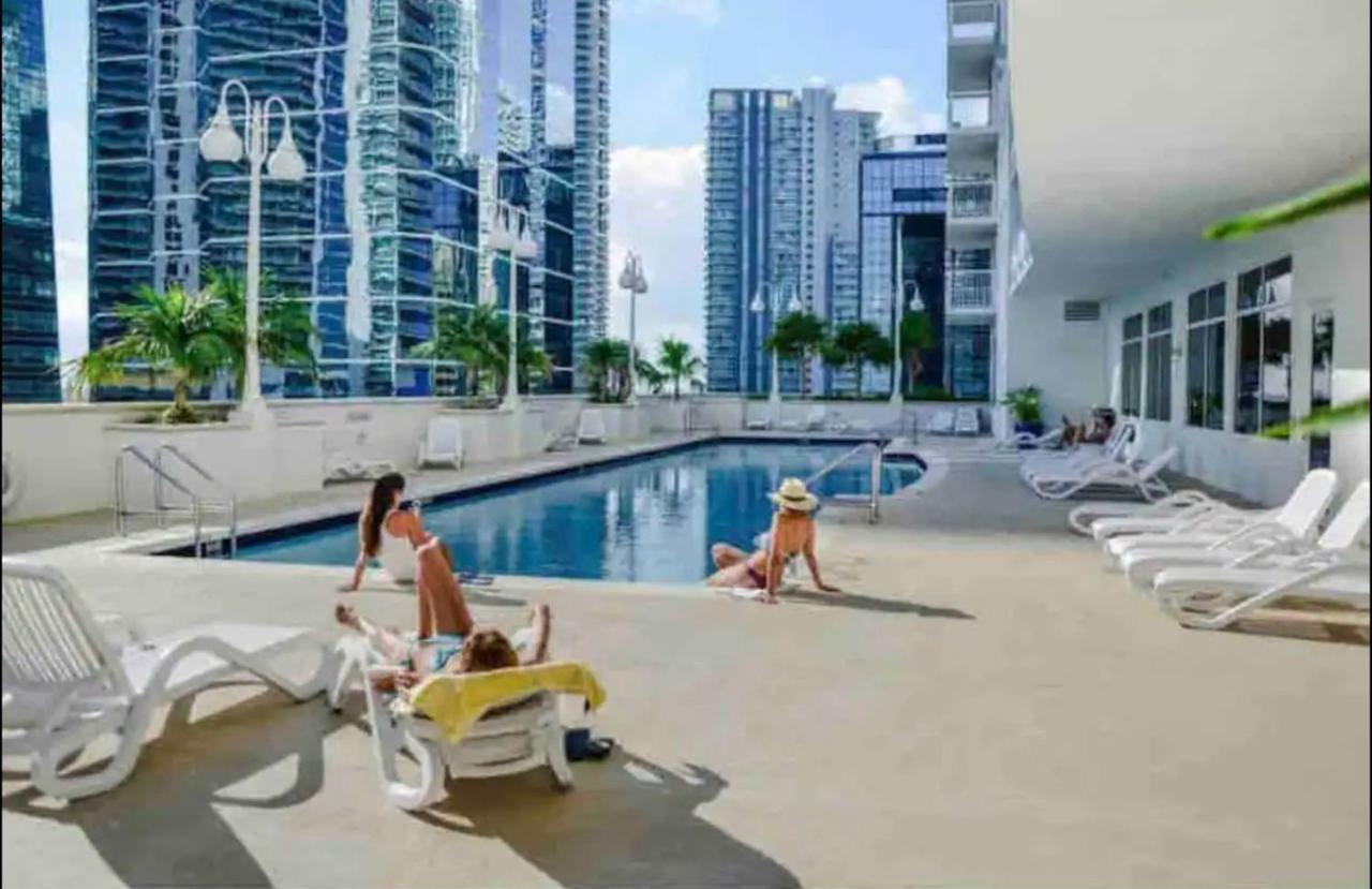 Stunning 2Br Condo Brickell-Waterviews-Freeparking Miami Exterior photo